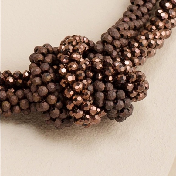 Jewelry - GORGEOUS NEW TAG ON BRONZE BEADED KNOT SHIMMER NECKLACE!